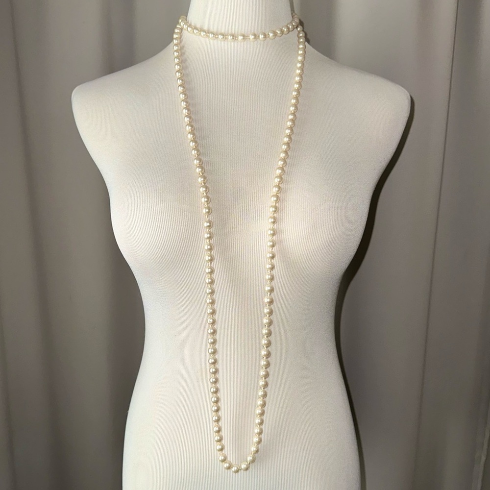 Elegant Pearl Necklace